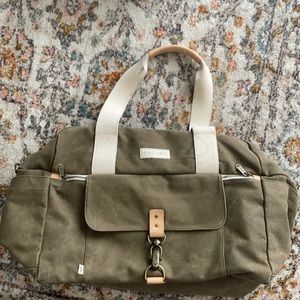Large Birdling Weekender (Olive)